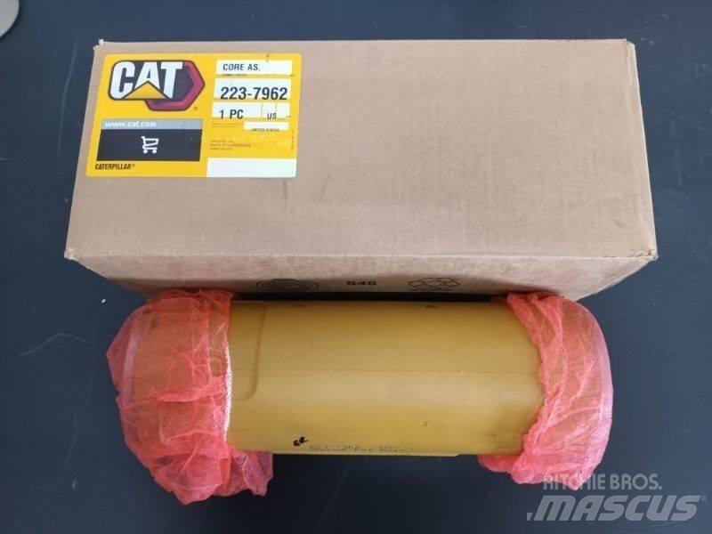CAT CORE AS 223-7962 Podvozky a zavěšení kol