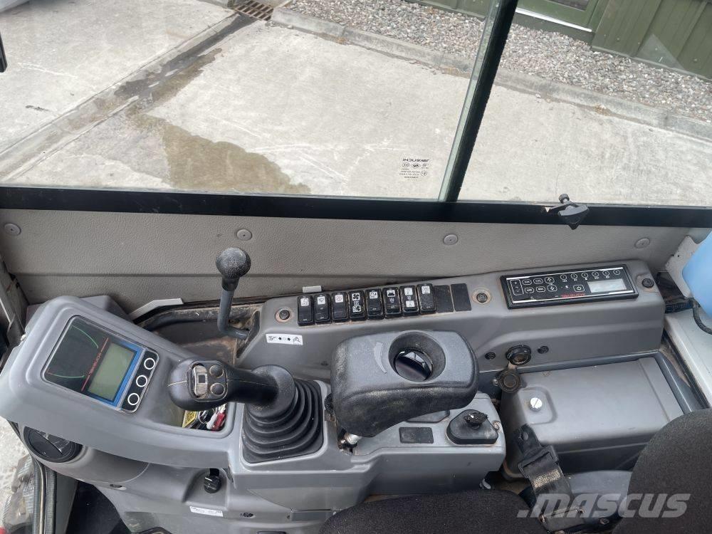 Takeuchi TB 325 R Mini rýpadla < 7t