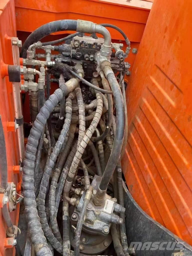 Doosan DX 75 Pásová rýpadla