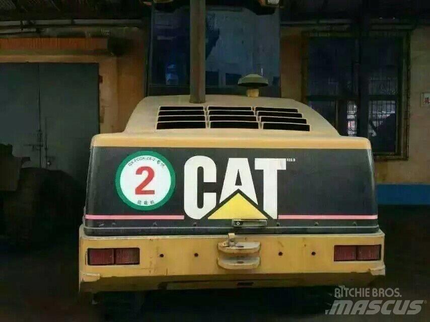 CAT 914G Kolové nakladače