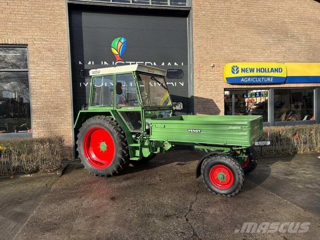 Fendt F255 GT Traktory