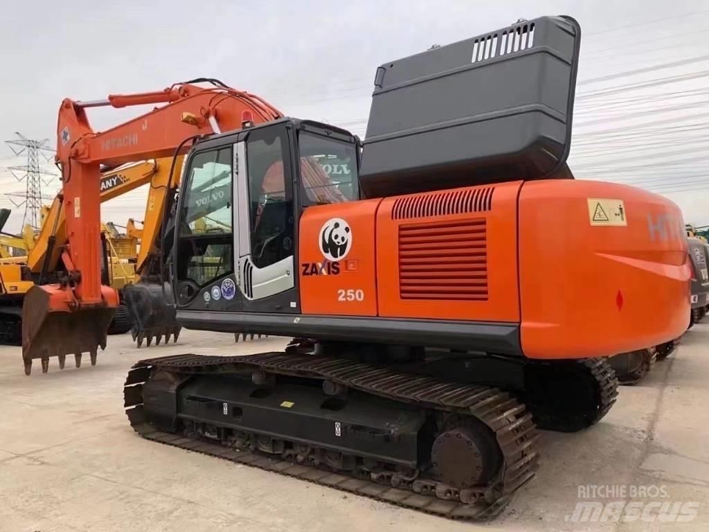 Hitachi ZX 250 Pásová rýpadla