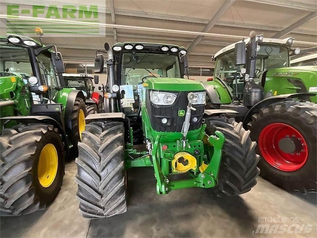 John Deere 6125 r Traktory