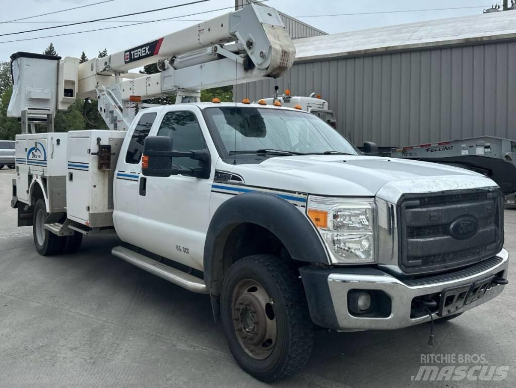 Ford F 550 XLT SD Autoplošiny