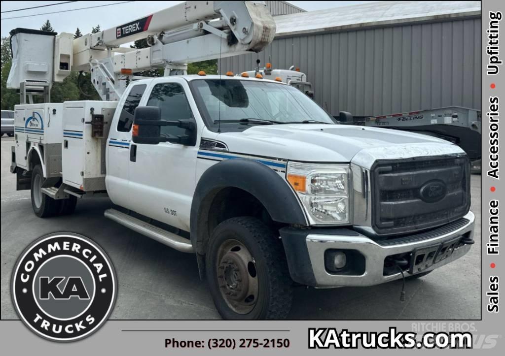 Ford F 550 XLT SD Autoplošiny