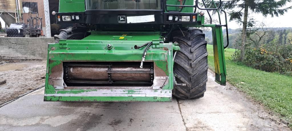 John Deere 2056HM Sklízecí mlátičky