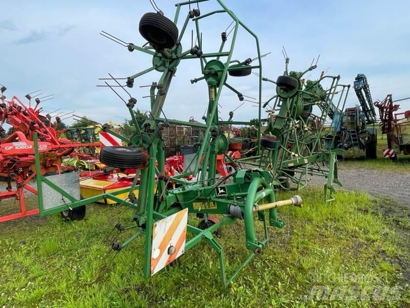 Kuhn GF6301 MH Obraceče a shrabovače sena