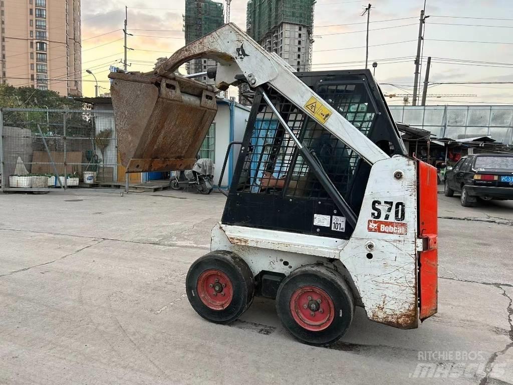 Bobcat S 70 Smykem řízené nakladače