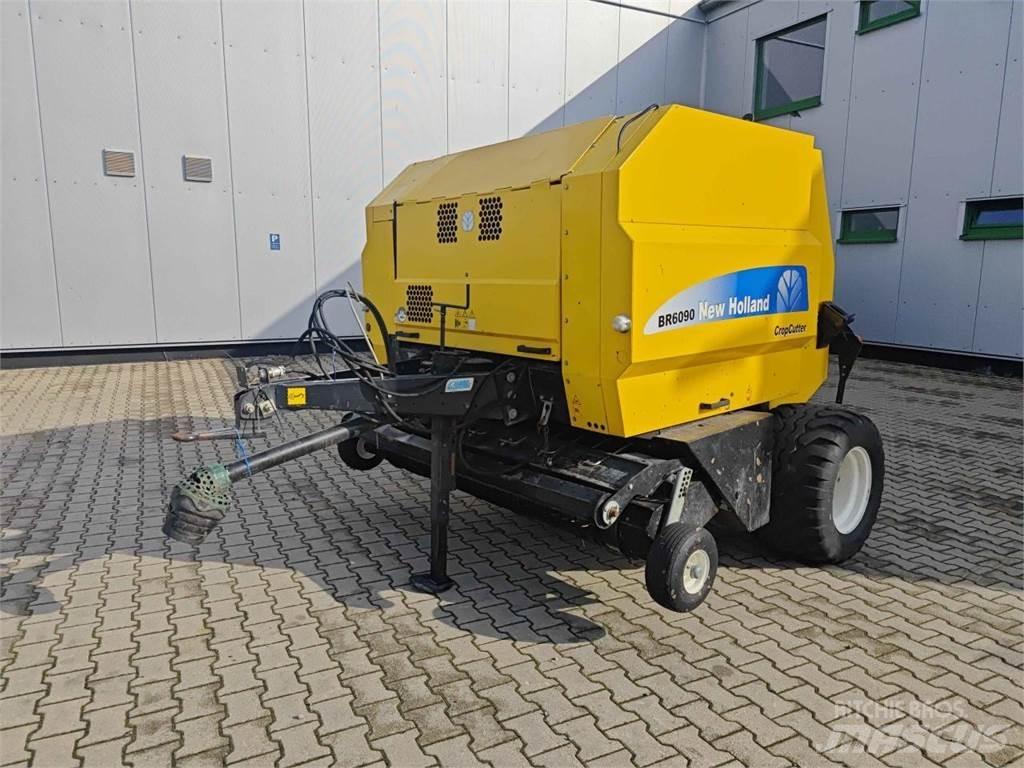 New Holland BR6090 Lis na válcové balíky