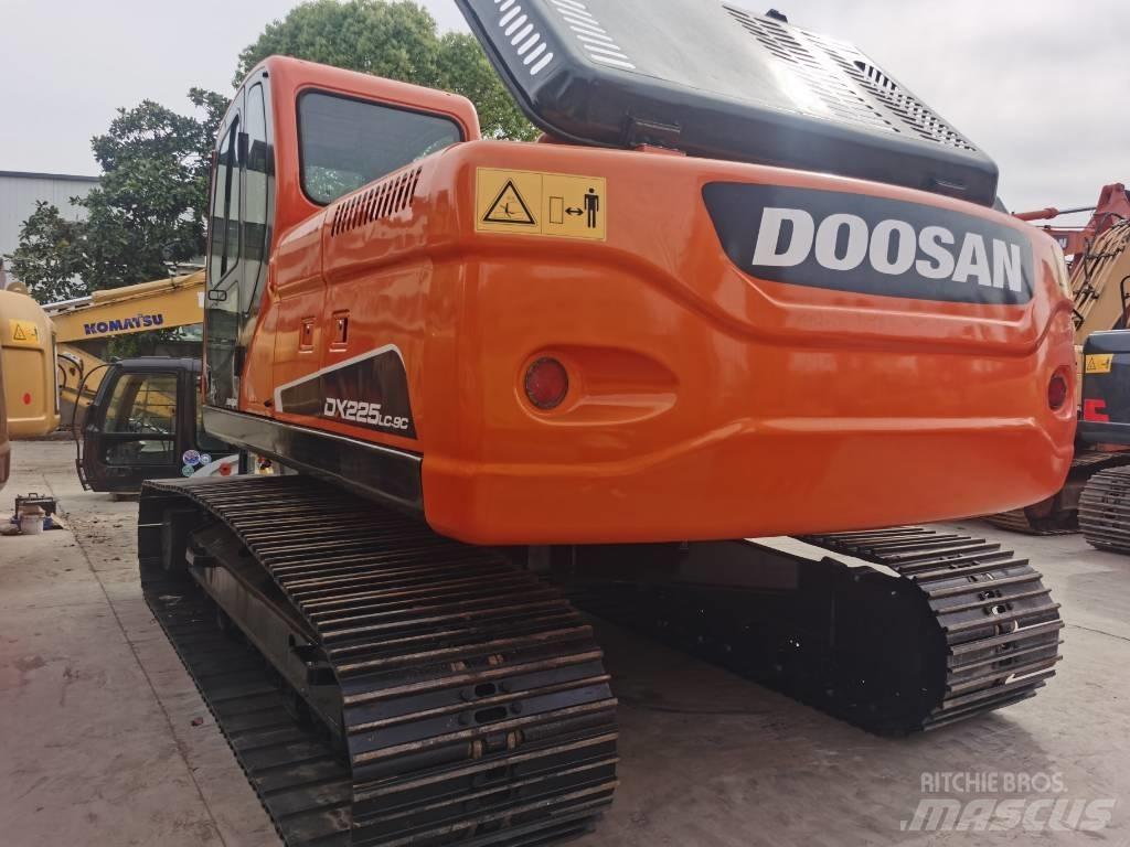 Doosan DX 225 LC-9C Pásová rýpadla
