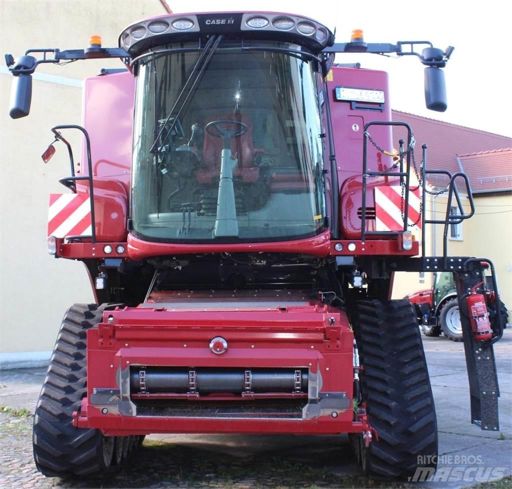 Case IH AF 8250 Sklízecí mlátičky