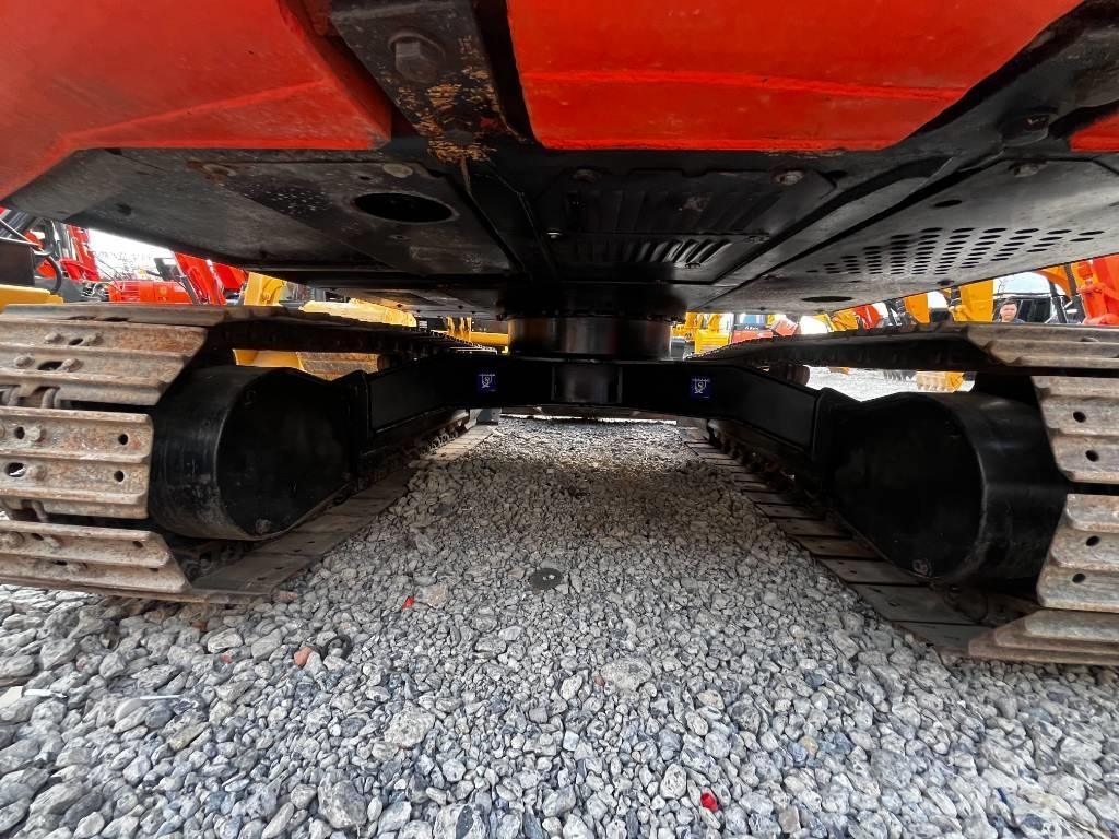 Hitachi ZX 70 Midi rýpadla 7t - 12t