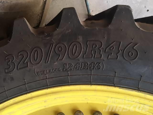 John Deere 6820 Pneumatiky, kola a ráfky