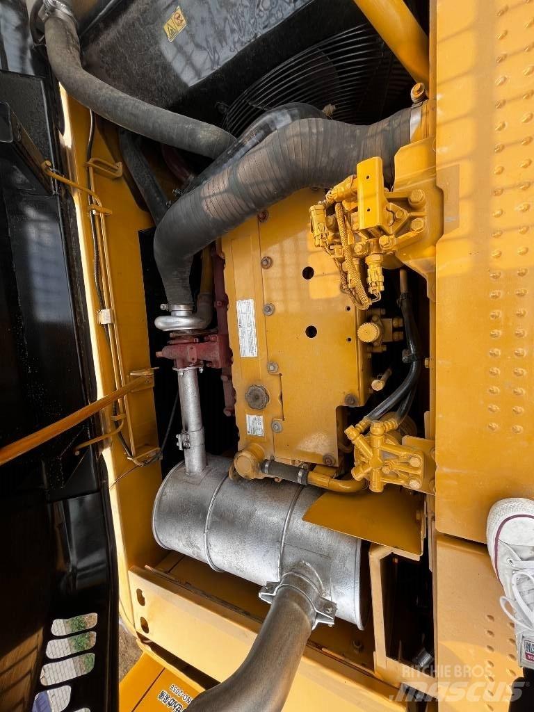 CAT CAT320D Pásová rýpadla