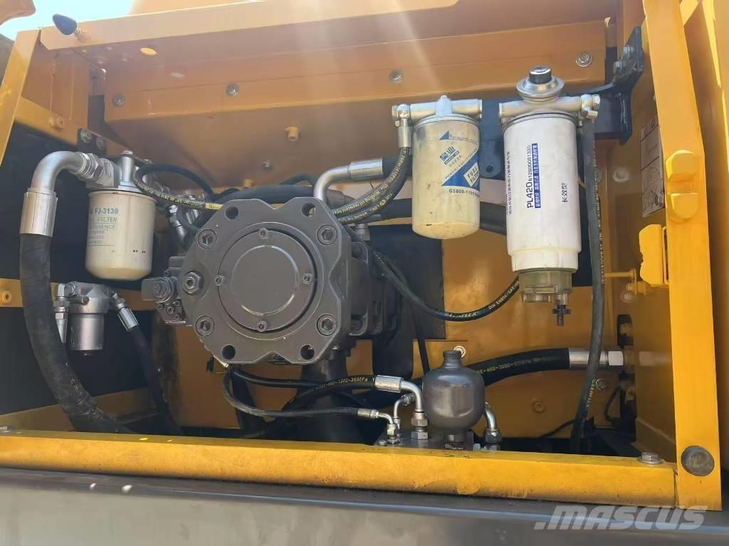 Volvo EC 380 Pásová rýpadla