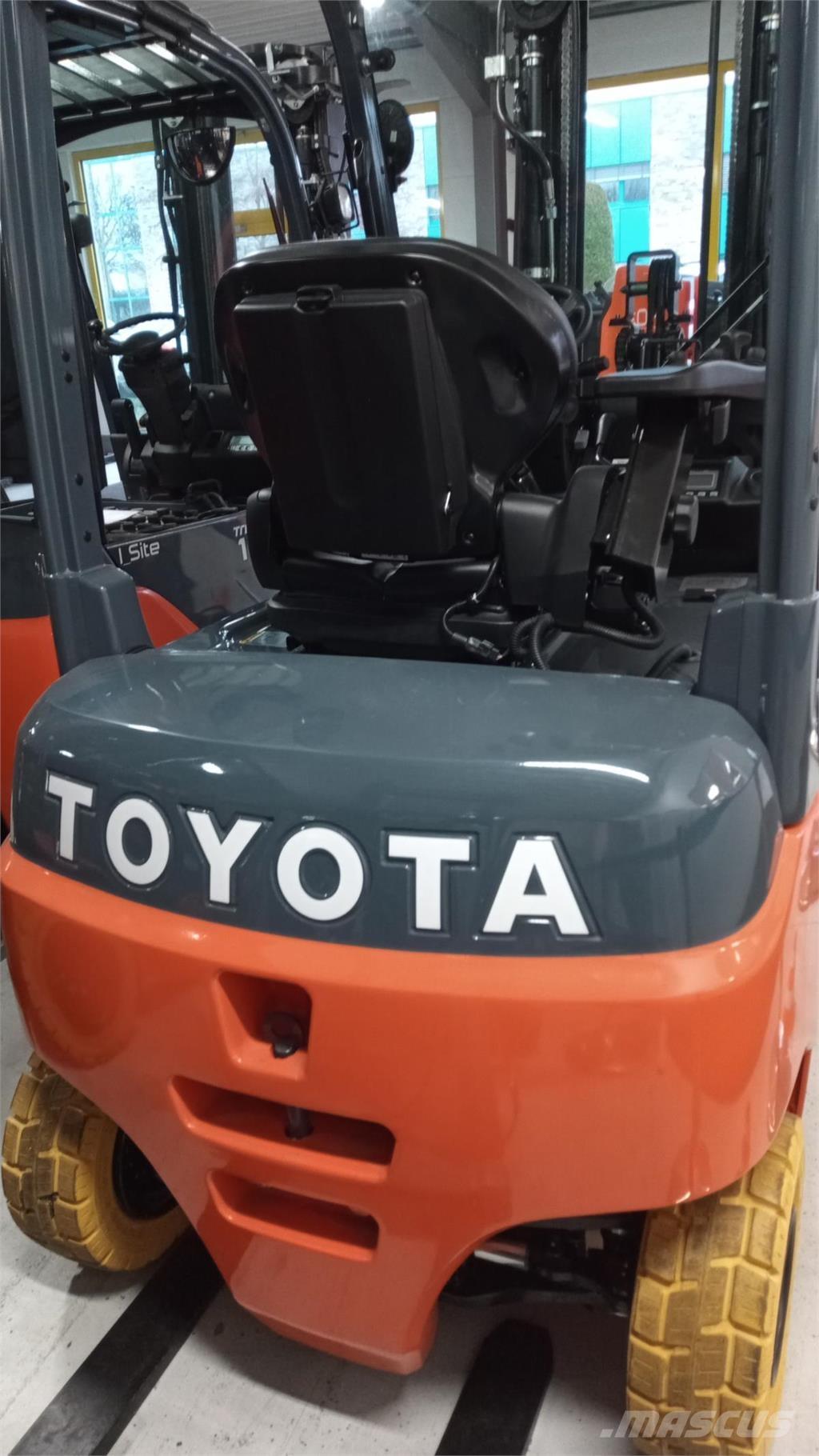 Toyota 8FBMK20T Akumulátorové vozíky