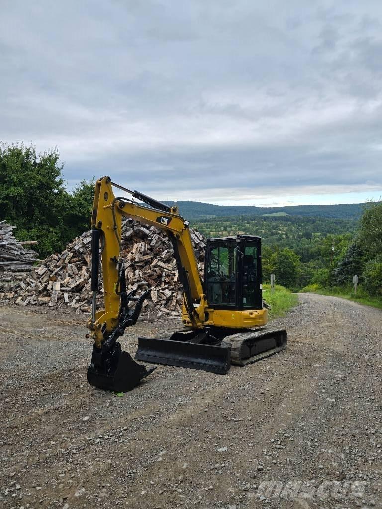 CAT 305.5 E CR Mini rýpadla < 7t