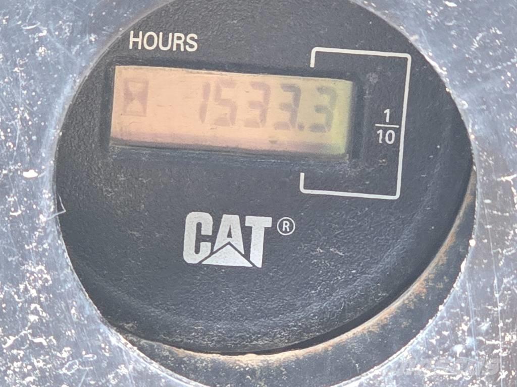 CAT 305.5 E CR Mini rýpadla < 7t