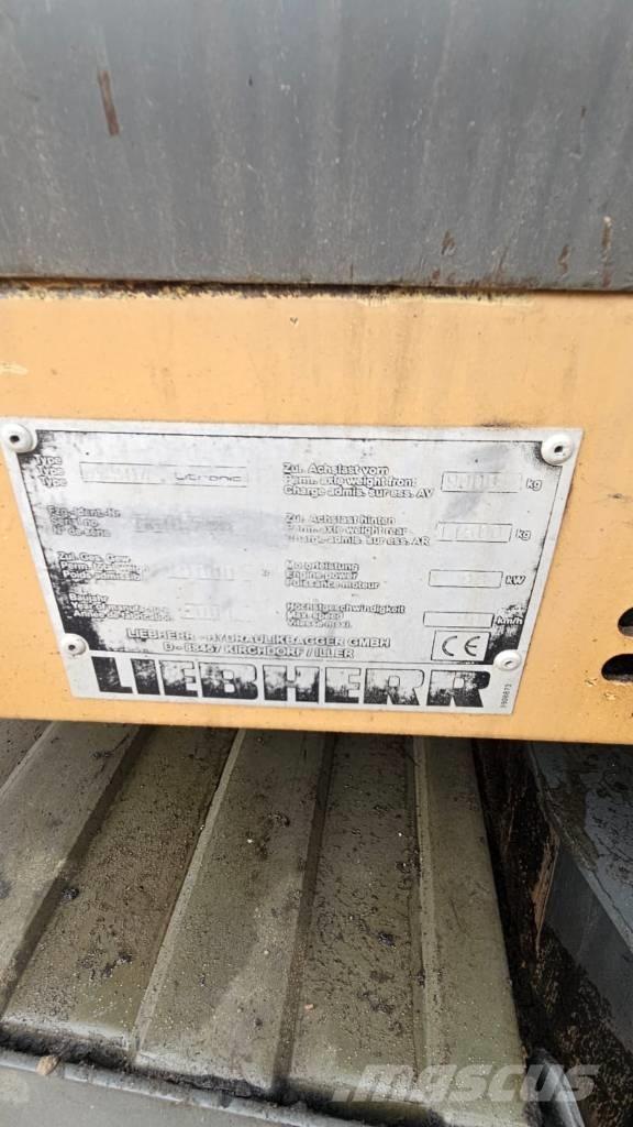 Liebherr 904 Kolová rýpadla