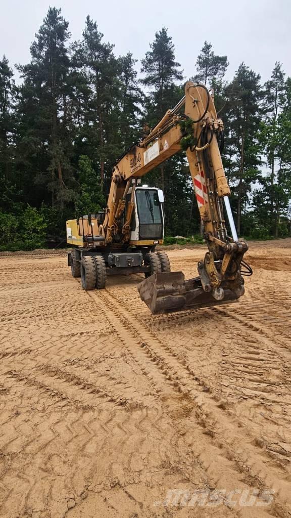 Liebherr 904 Kolová rýpadla