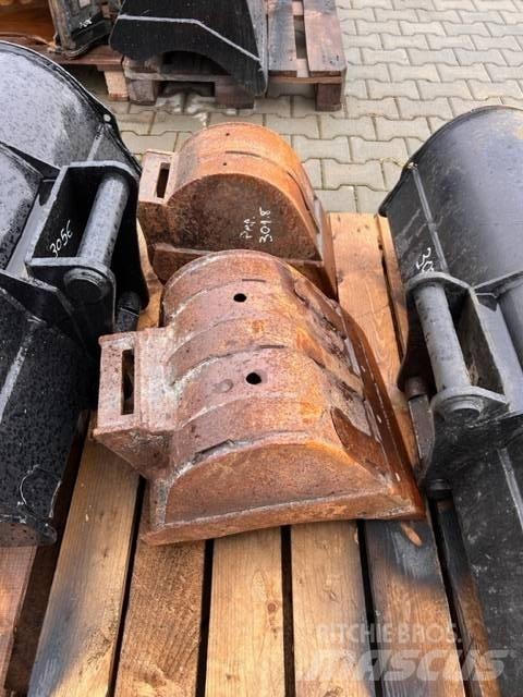 CAT 301.8 Mini rýpadla < 7t