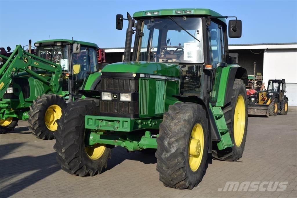 John Deere 6510 Traktory