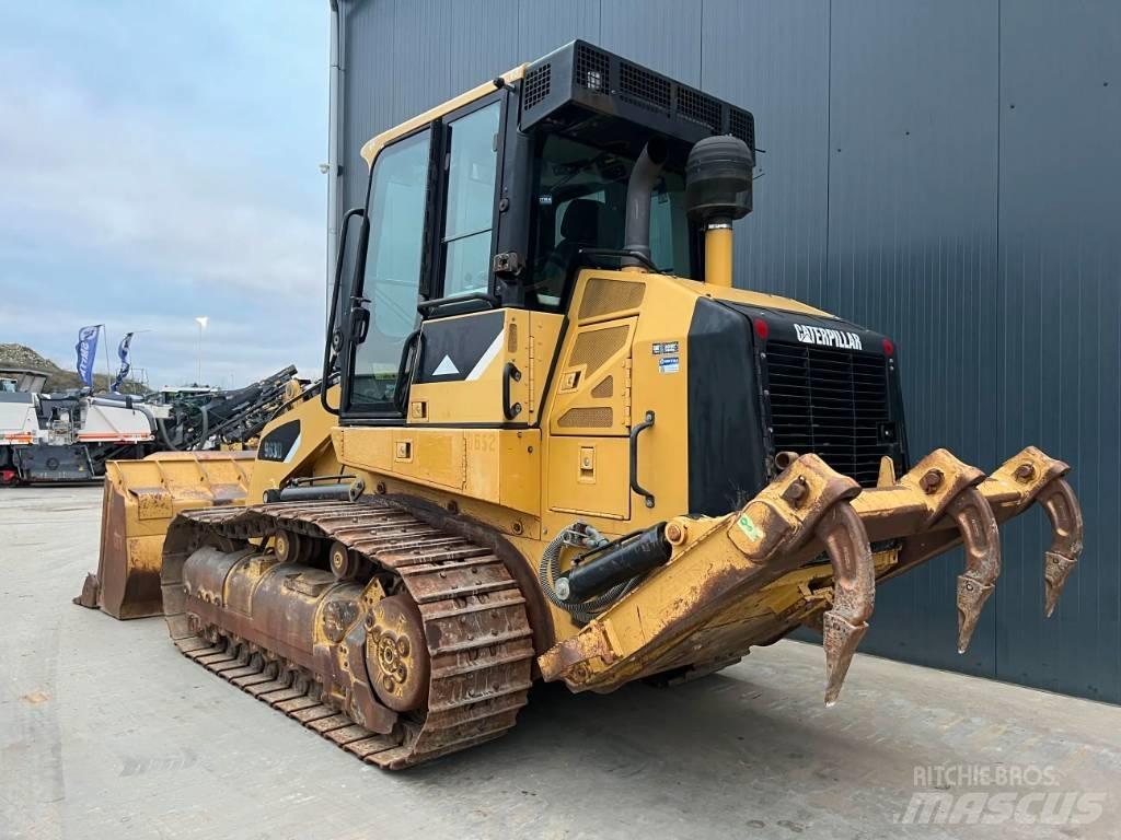 CAT 963D Pásové nakladače