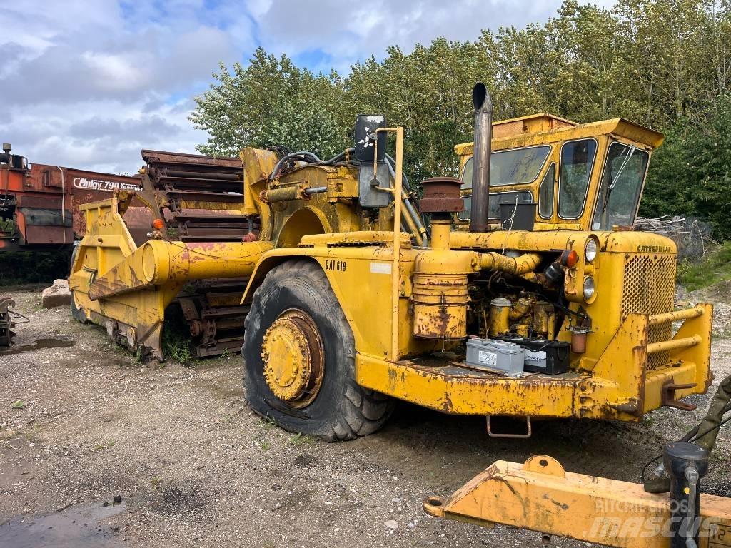 CAT 619 Skrejpry