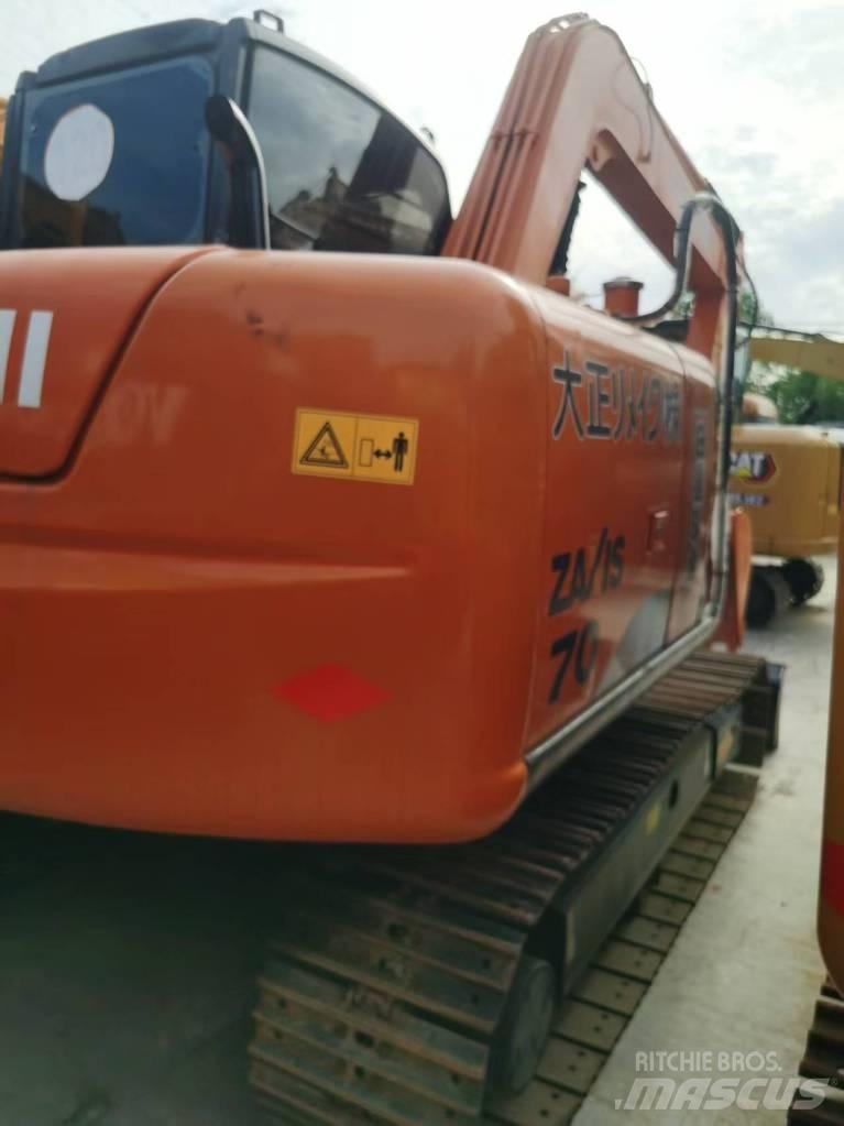 Hitachi ZX 70 Midi rýpadla 7t - 12t