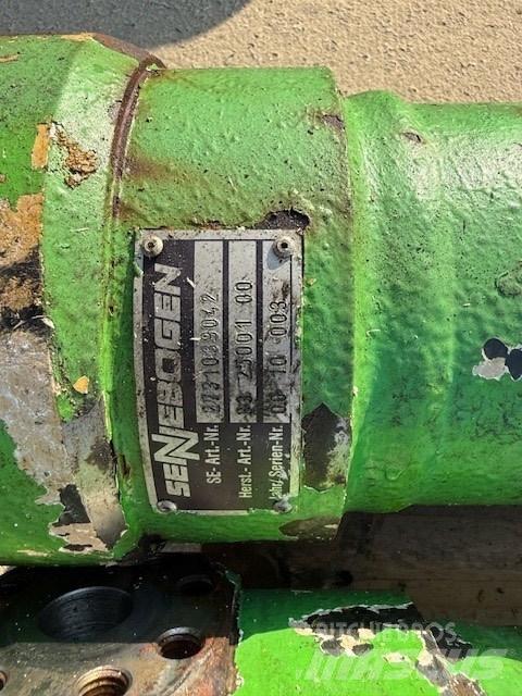 Sennebogen 821 M Hydraulika
