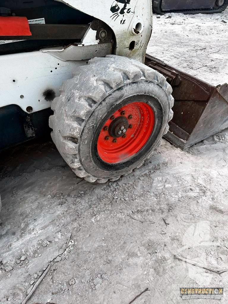 Bobcat S 650 Smykem řízené nakladače