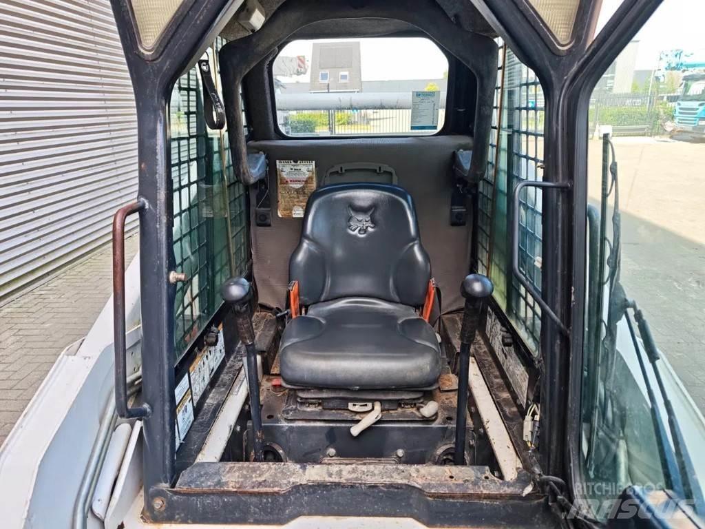 Bobcat T190 Smykem řízené nakladače