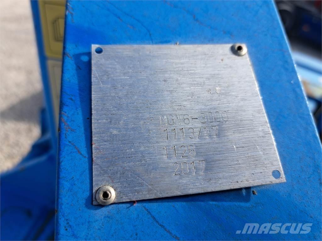 Mandam MGV6 3000 Obraceče a shrabovače sena