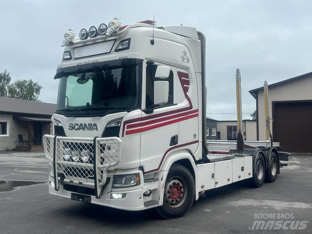 Scania R 730 B6X4NB Vozy na přepravu kmenů