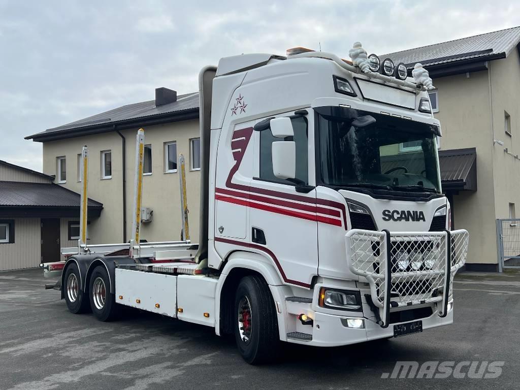Scania R 730 B6X4NB Vozy na přepravu kmenů