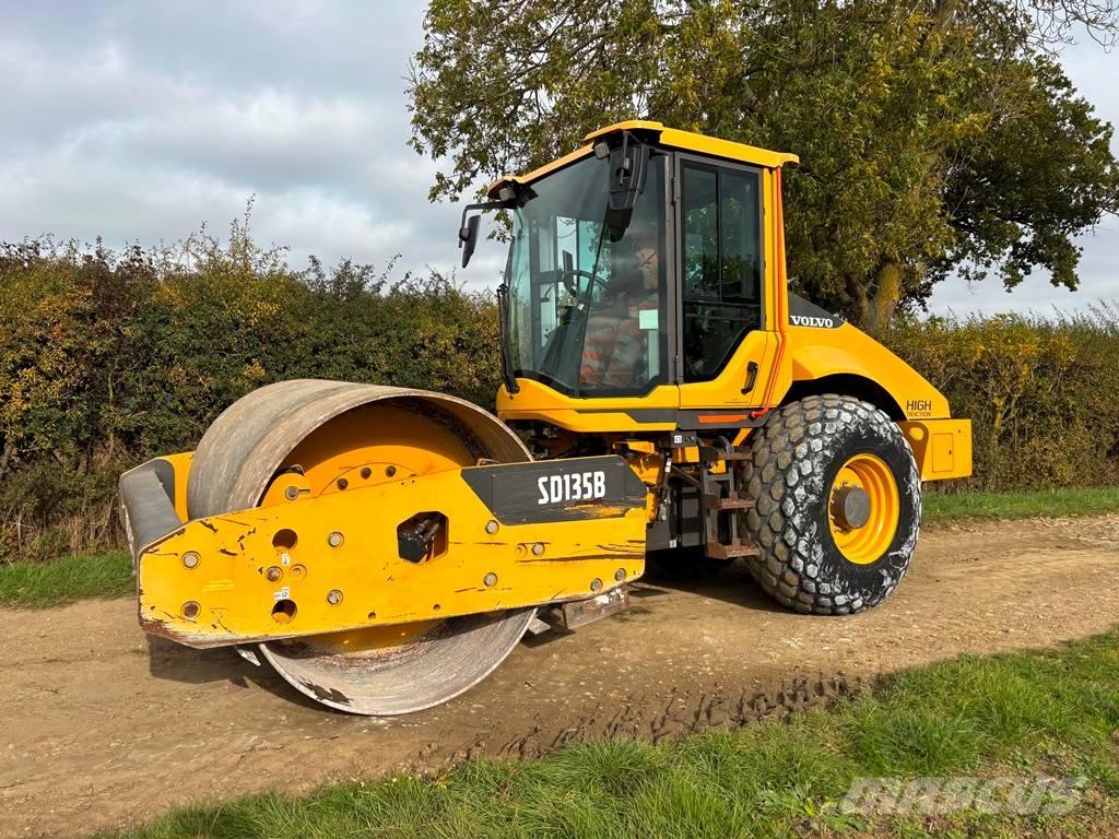 Volvo SD 135 B Tahačové válce