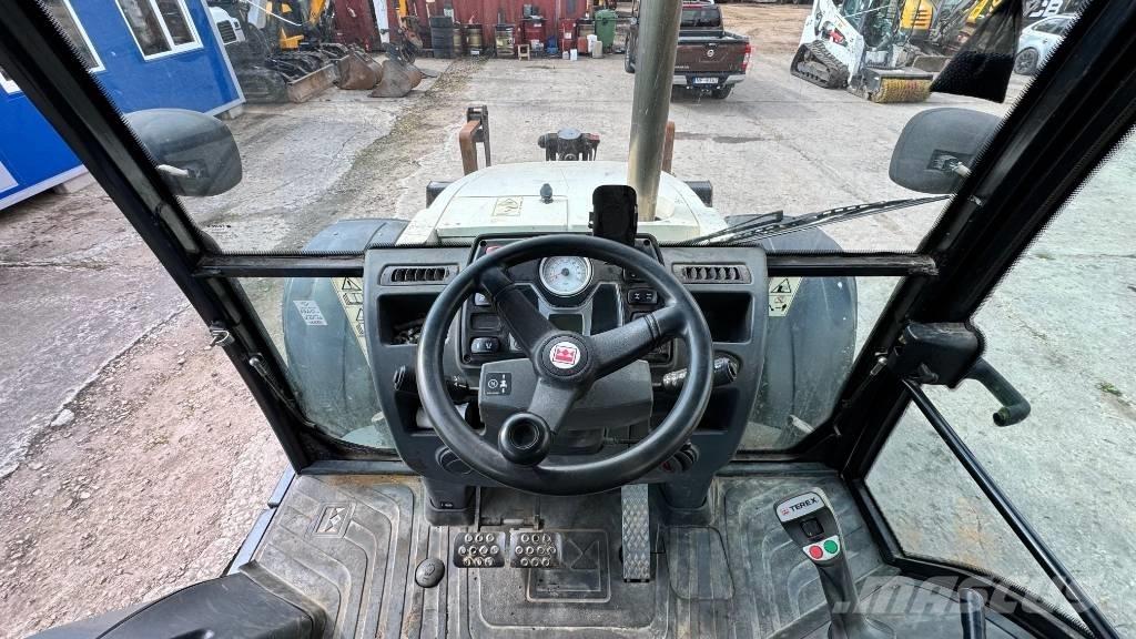 Terex TLB 990 PS Rýpadlo-nakladače
