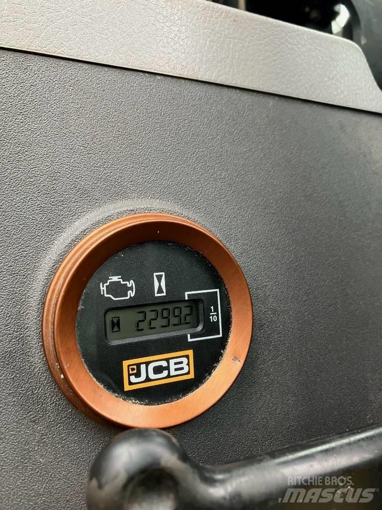 JCB 220X LC Pásová rýpadla