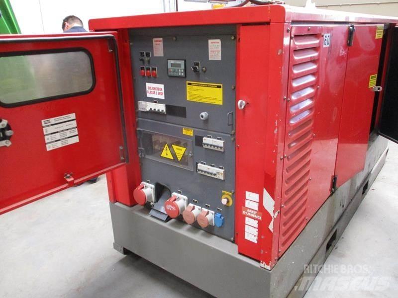 Atlas Copco QAS 60 Naftové generátory