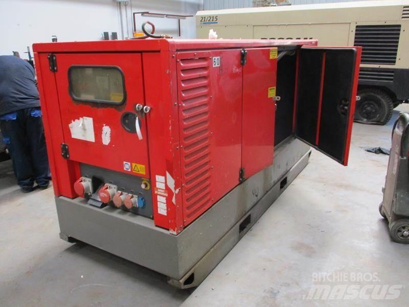 Atlas Copco QAS 60 Naftové generátory
