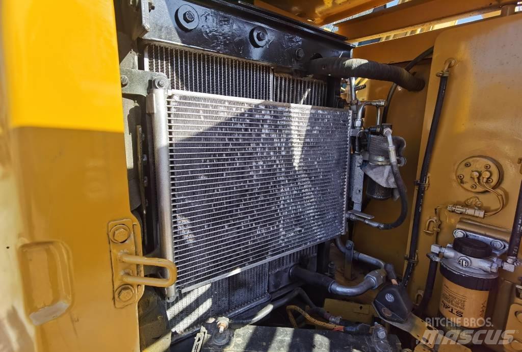 CAT 308 E 2 Pásová rýpadla