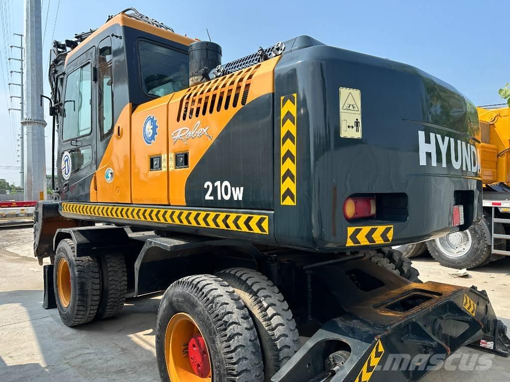 Hyundai 210W-9 Kolová rýpadla