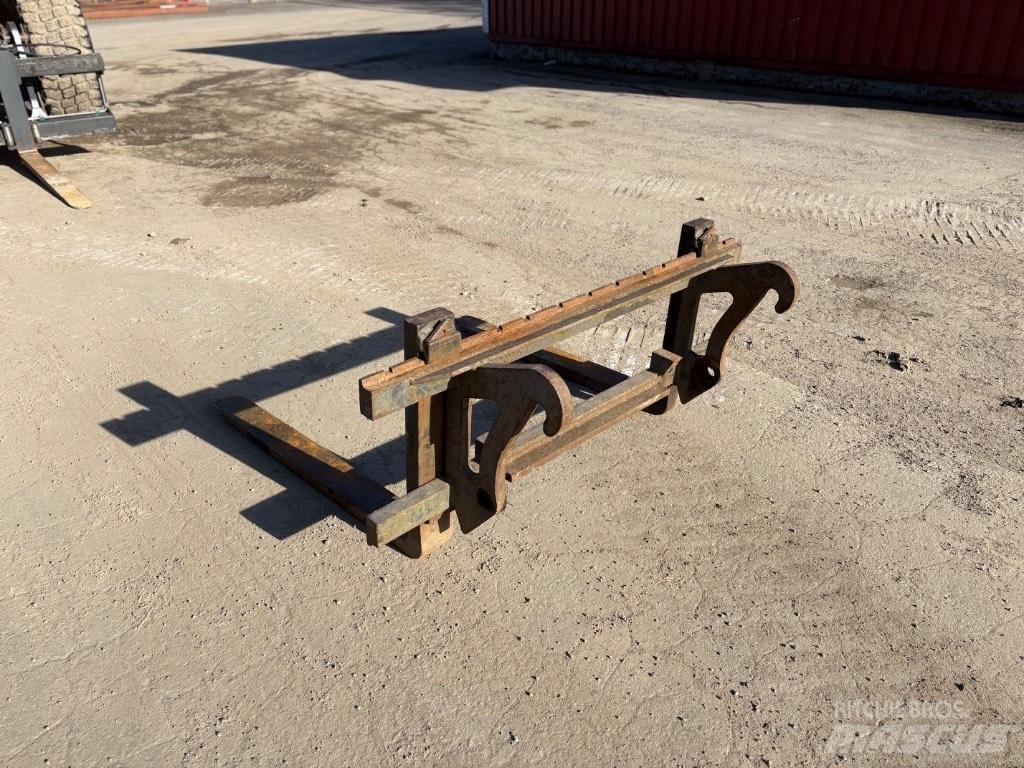  Gafflar L30 ZL602 Kolové nakladače