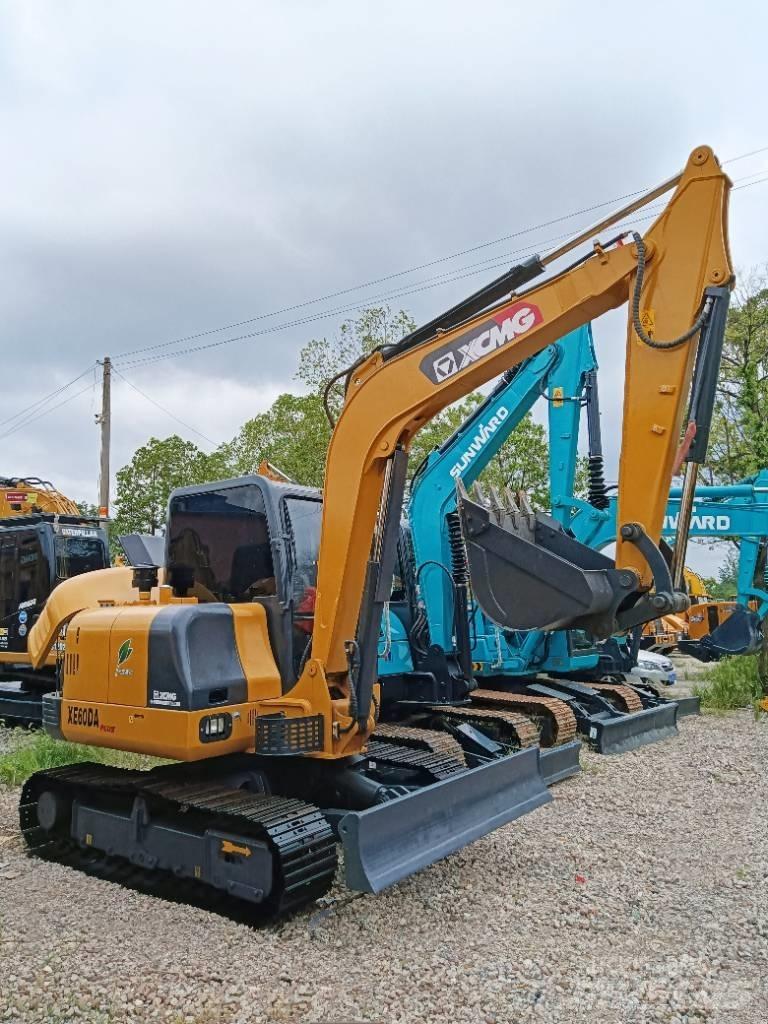 XCMG XE 60 DA Mini rýpadla < 7t