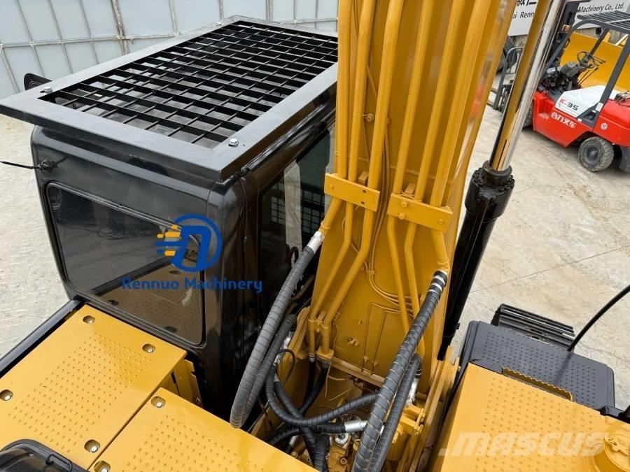 CAT 320D2L Pásová rýpadla