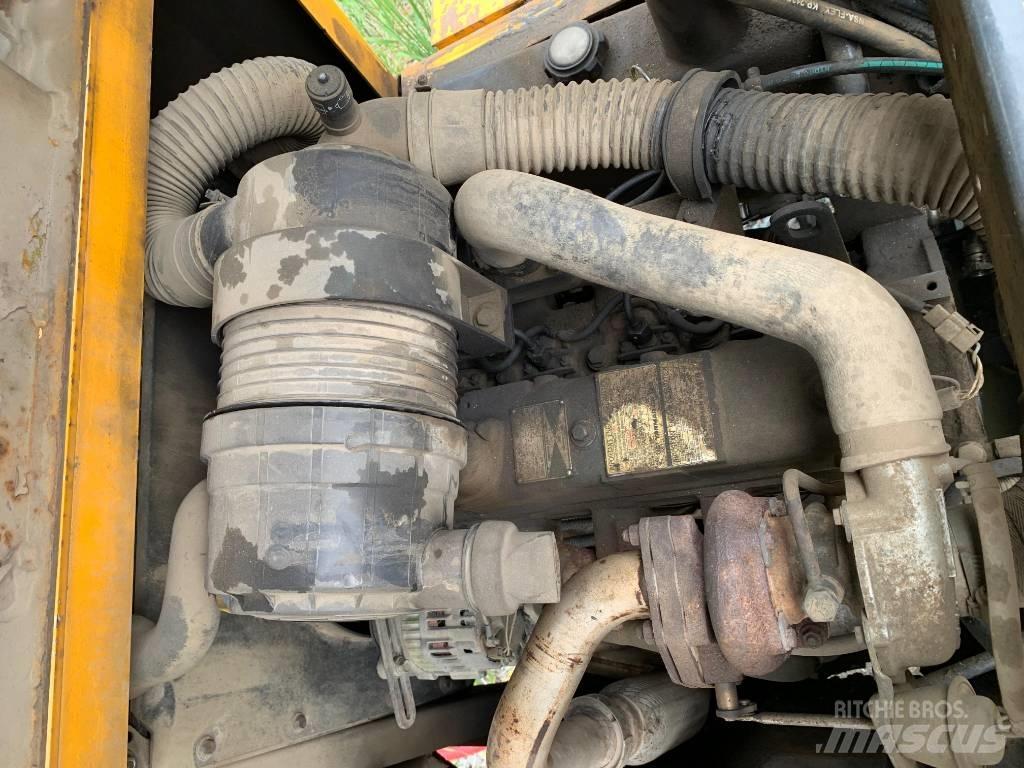 Thwaites CV32 Kloubové dempry