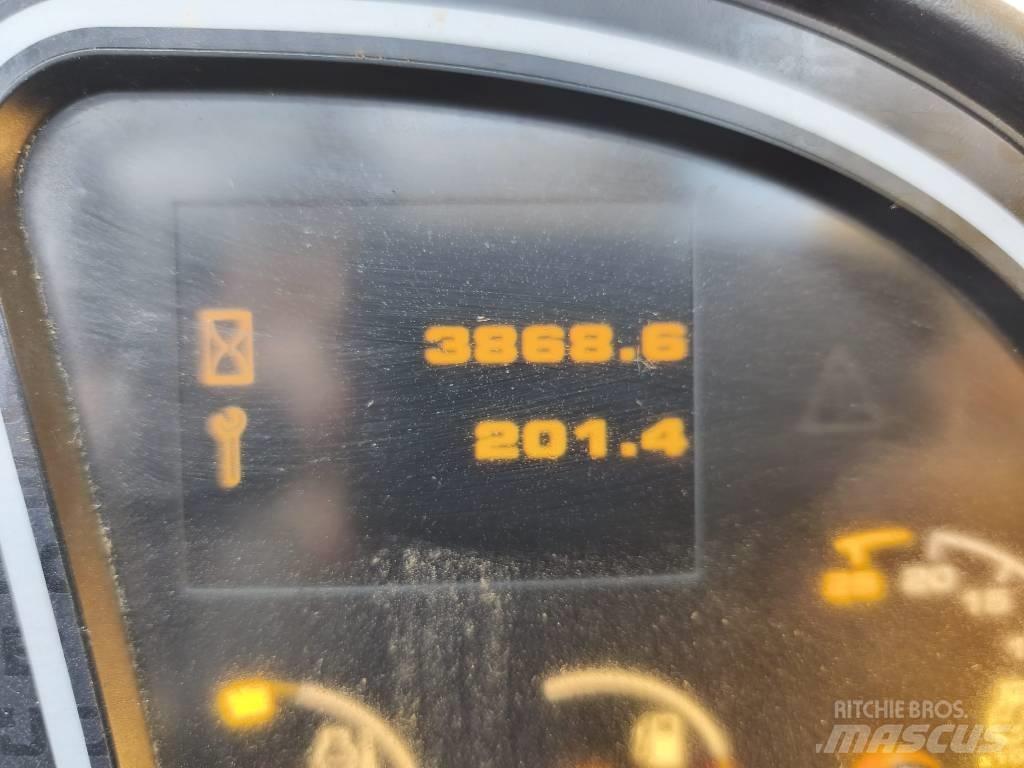 JCB 540-140 Teleskopické manipulátory