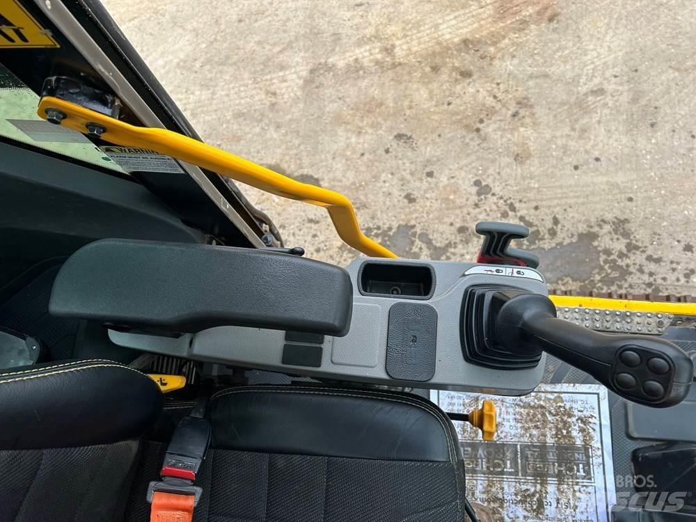 JCB 140X Pásová rýpadla
