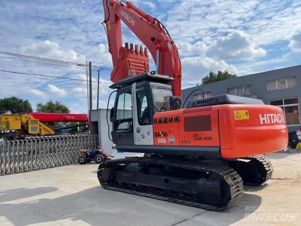 Hitachi ZX200 Pásová rýpadla