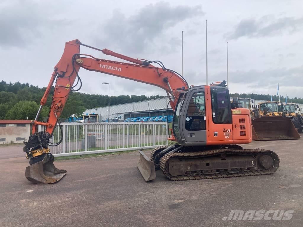 Hitachi ZX 135 US Pásová rýpadla